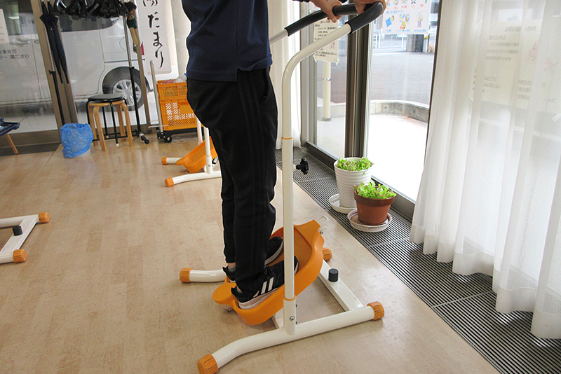 ストレッチ（歩行姿勢改善）