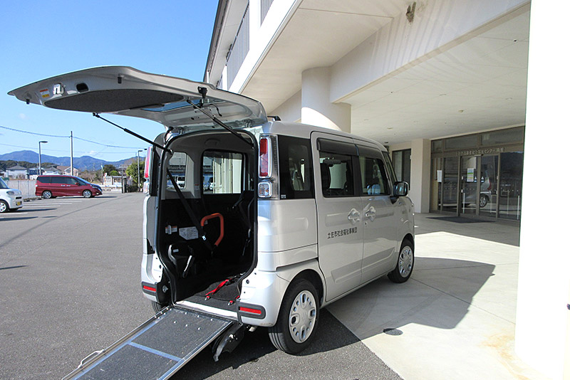 車いすで乗れる車輌
